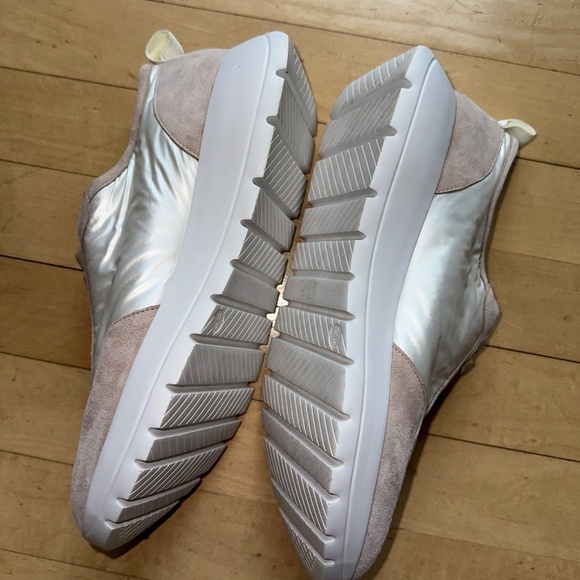 New Vaneli sport Qadi sneakers, 8N, CB2317 - Picture 5 of 9